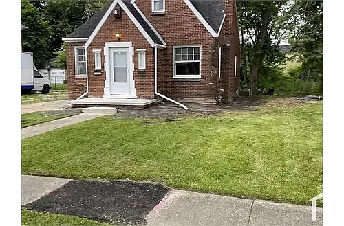 8939 Meyers Rd Photo 1