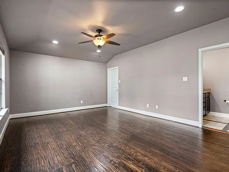 8406 Lakemont Dr — Photo 12