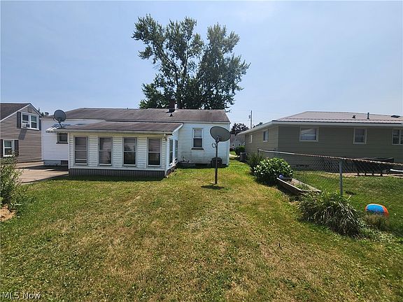 2nd image of 105 Helena Dr