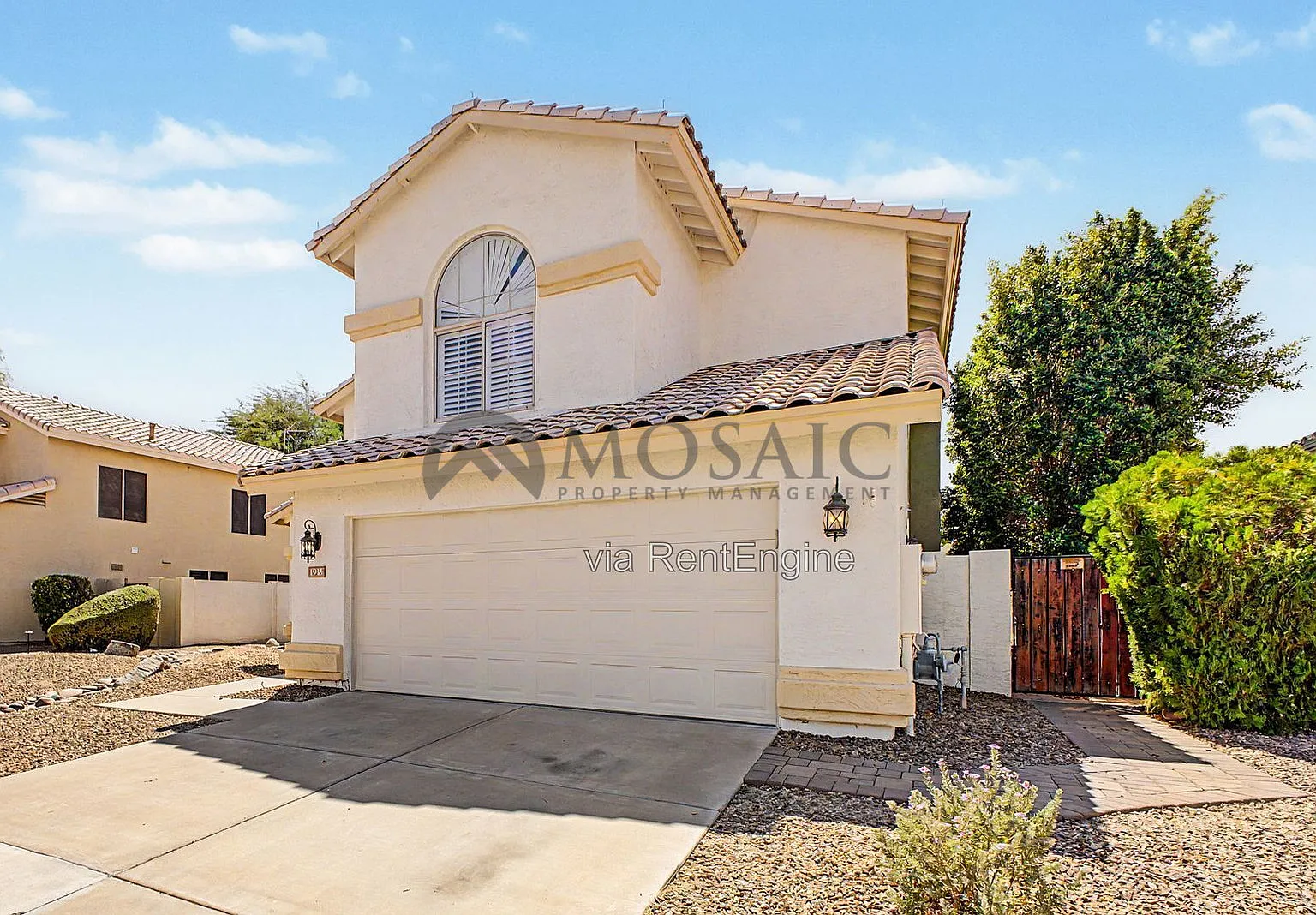 3 bed, 2.5 bath, 2337 sqft, $3,120 — Photo 3