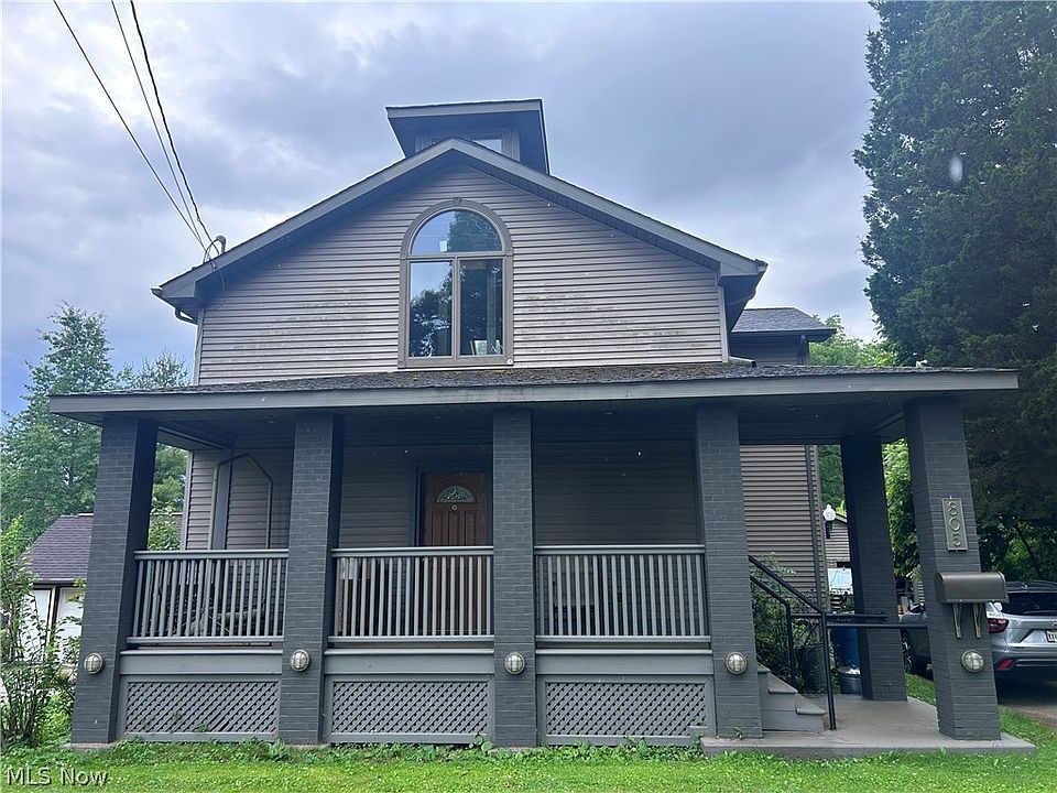 1st image of 805 5th St