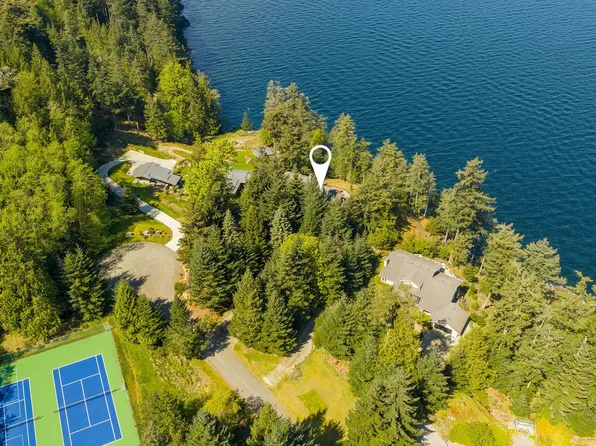 520 Smugglers Cove Rd, Bowen Island, BC V0N 1G1