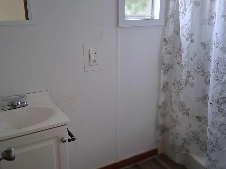 513 Winship Rd — Photo 10