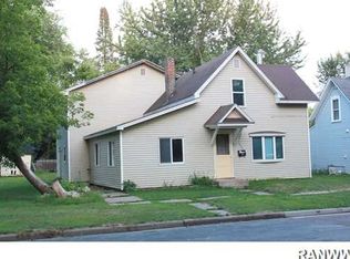 1620 Douglas St, Menomonie, WI 54751