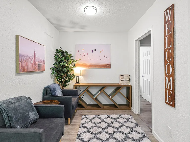 1216 Trinity St — Photo 34