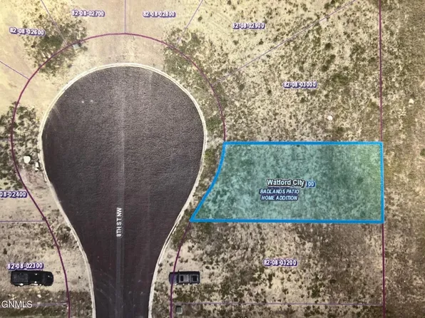 512 8th St NW, Watford City, ND 58854