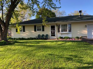 940 Chippewa Cir, Carpentersville, IL 60110