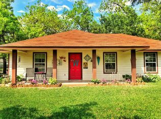 114 W Walnut St, Huntington, TX 75949