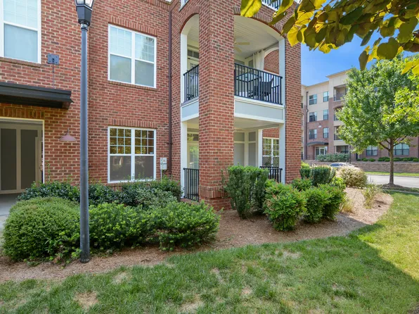 601 Finsbury St APT 101, Durham, NC 27703