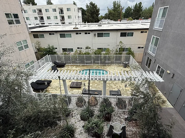 The Watermarque Apartments — Photo 7