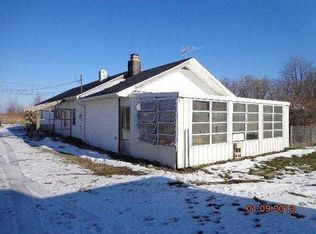 8620 Cedar Point Rd, Oregon, OH 43616