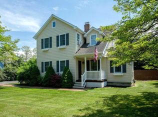 150 Old Country Rd, Melville, NY 11747