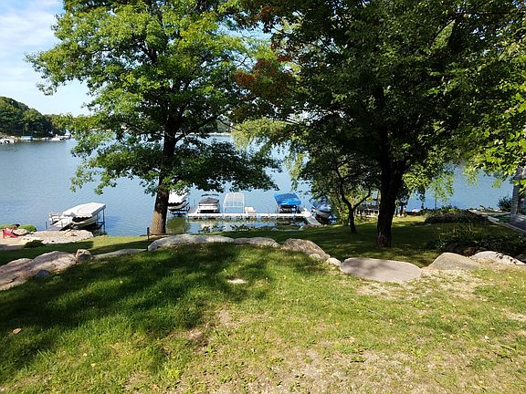 Deeded Lake Access