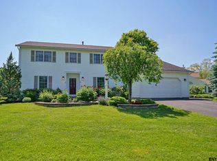 58 Bittersweet Ln, Slingerlands, NY 12159