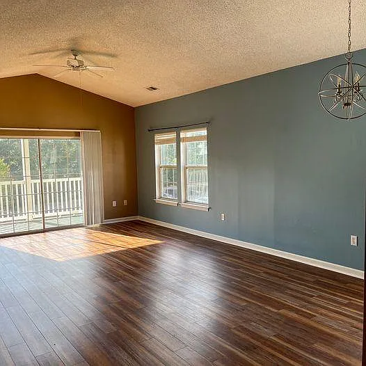 2030 Cross Gate Blvd #301 — Photo 5
