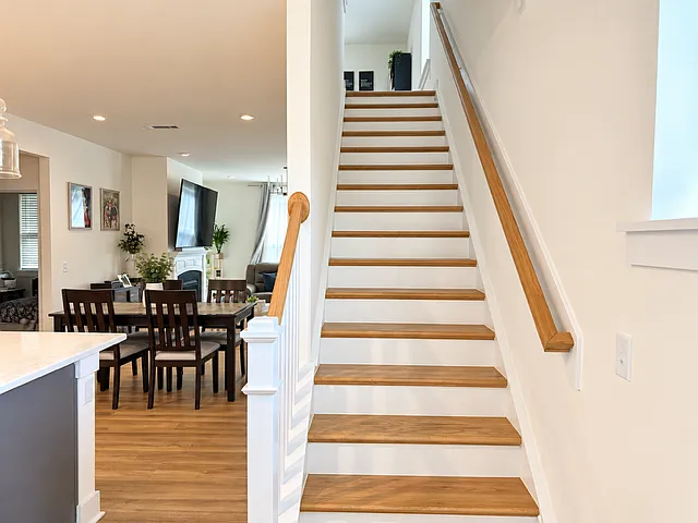 4 bed, 2134 sqft, $2,300 — Photo 3