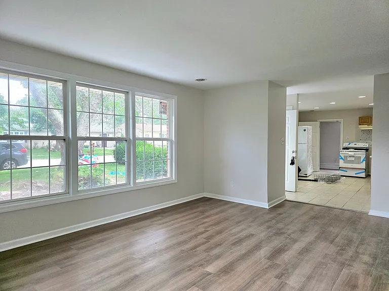 127 Kenmar Dr — Photo 10