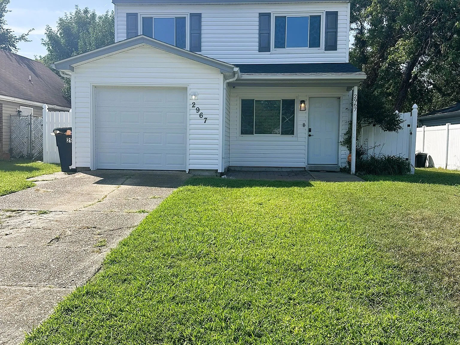 3 bed, 1.5 bath, 1434 sqft, $2,350 — Photo 1