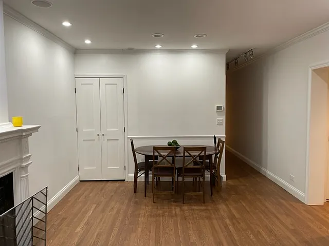 1228 N Dearborn St #2 — Photo 9