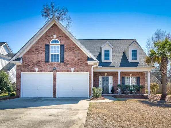 110 Stonewall Ct, Summerville, SC 29483