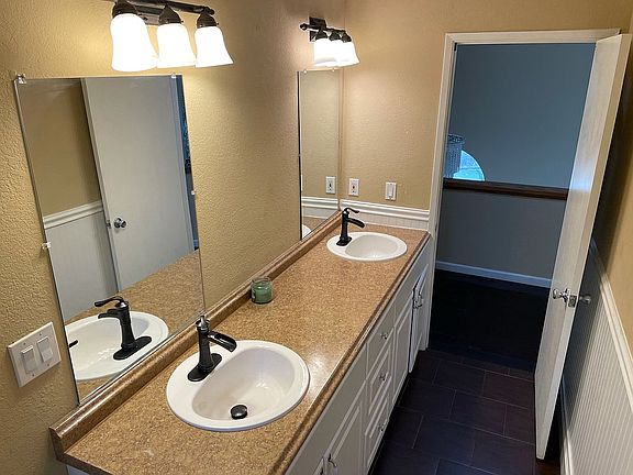 5th image of 25712 Cannistraci Ln
