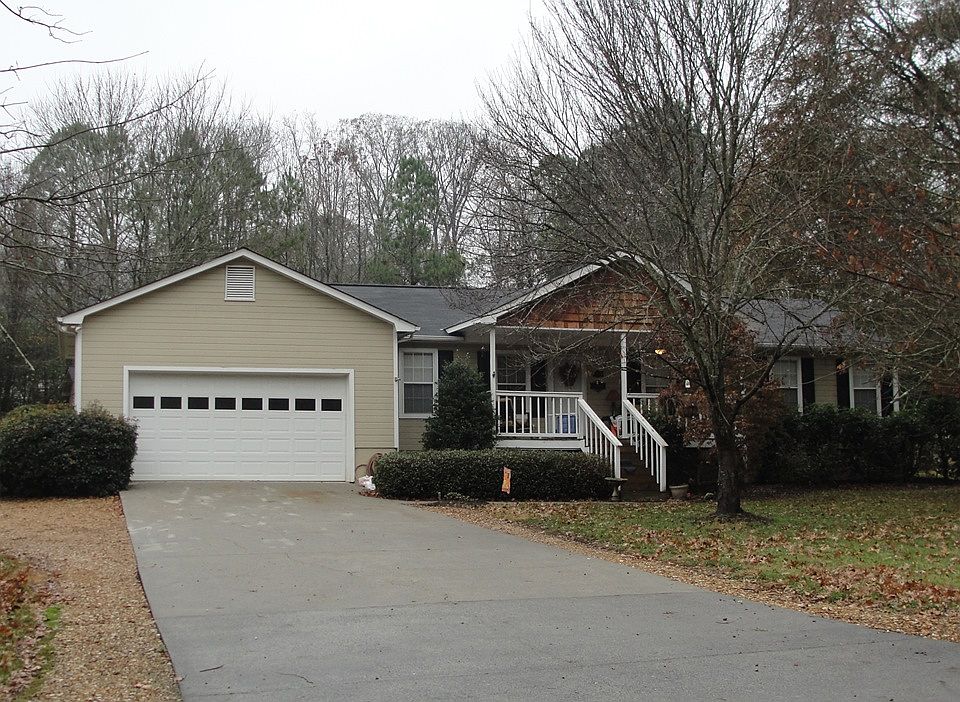 1st image of 171 Blue Holly Dr NE