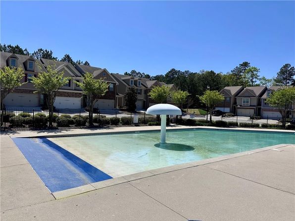 3315 Sardis Bend Dr, Buford, GA 30519