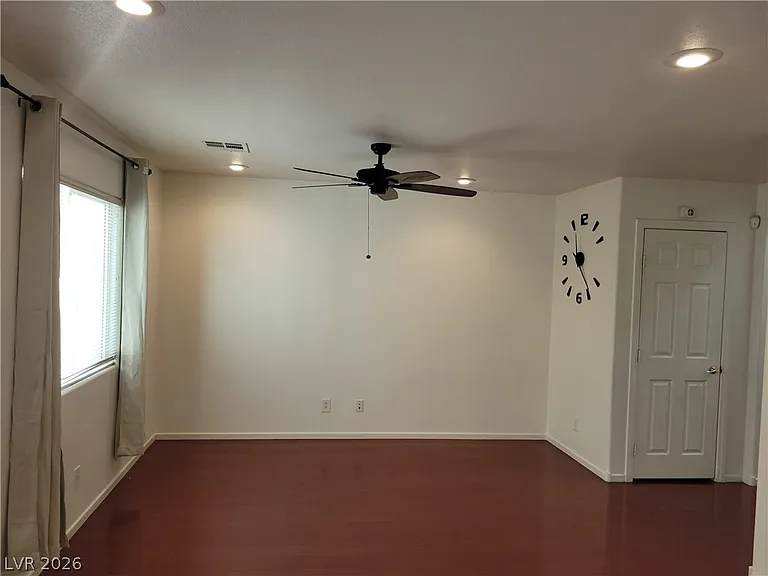 9275 Hollander Ave — Photo 5