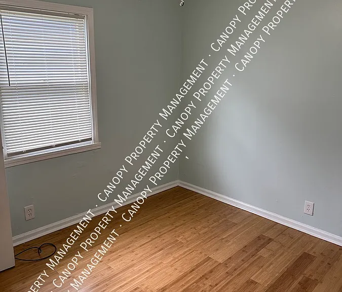 401 Roosevelt Blvd — Photo 6