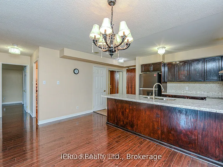 156 Enfield Pl #302 — Photo 7