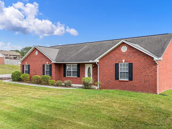 7911 Noble Ln, Corryton, TN 37721