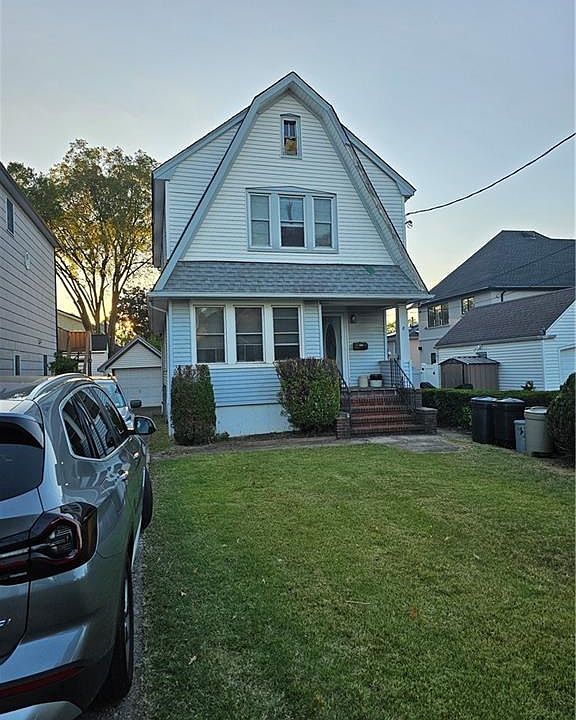2nd image of 8 Satterlee St
