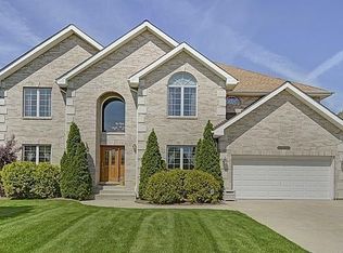 19W077 Ernest Dr, Darien, IL 60561