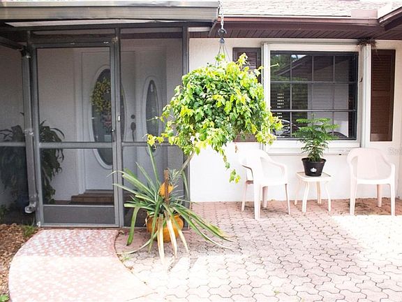 4th image of 23384 Abrade Ave