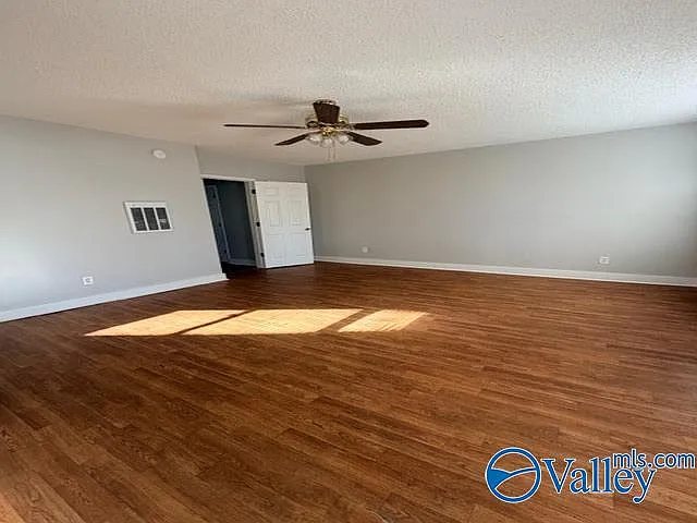3505 Bradley St SW — Photo 3