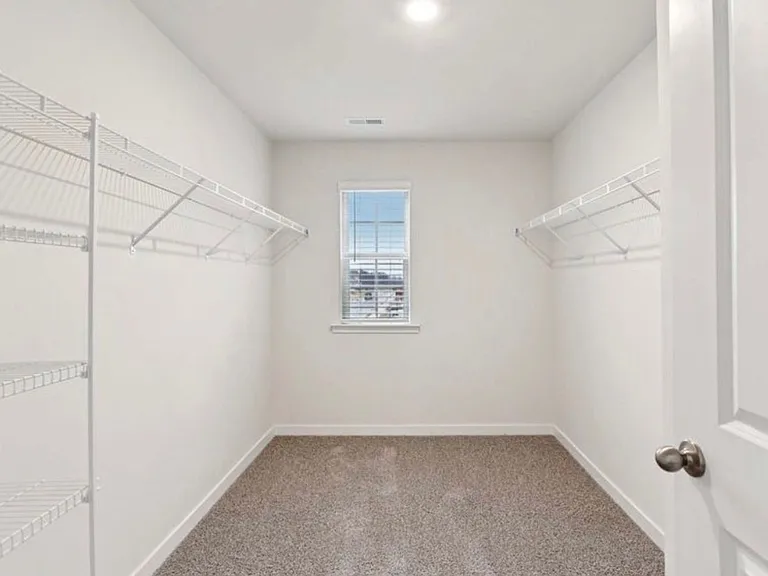 2130 10th St SE — Photo 16