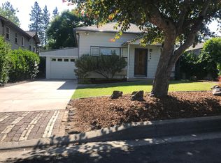 580 Ray Ln, Ashland, OR 97520