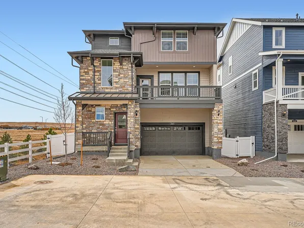 2090 S Haleyville Way, Aurora, CO 80018