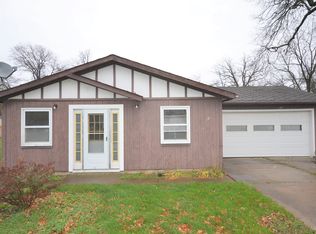 245 Essex Rd, Vermilion, OH