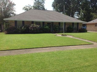 1550 Salisbury Dr, Baton Rouge, LA 70816