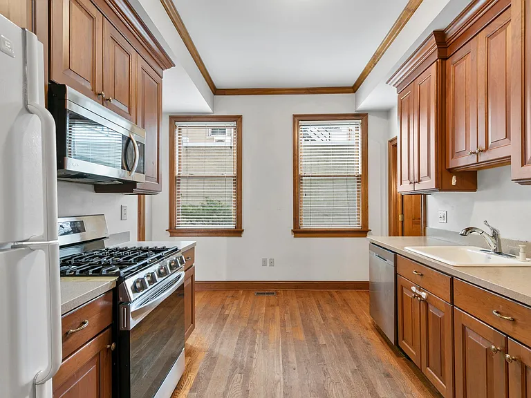 361 Willow St #1 — Photo 7