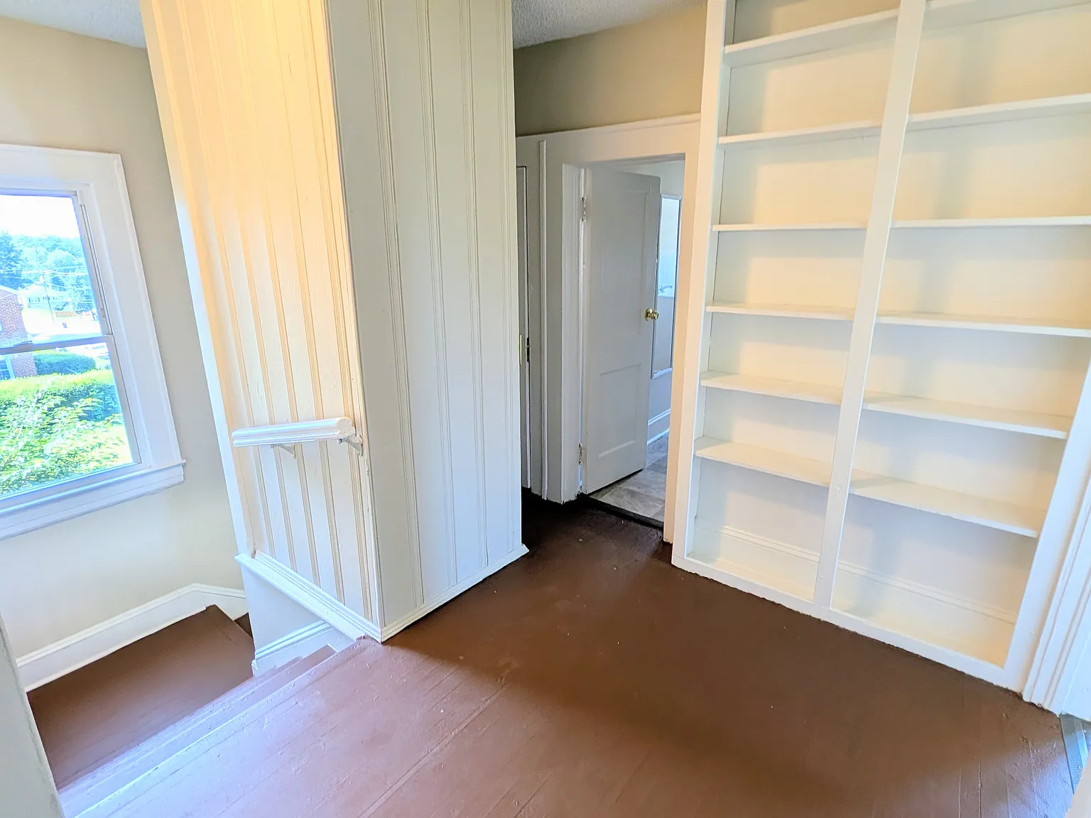 3 bed, 2.5 bath, 2092 sqft, $1,450 — Photo 2