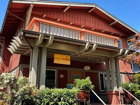 15 Geneva St, Medford, OR 97504