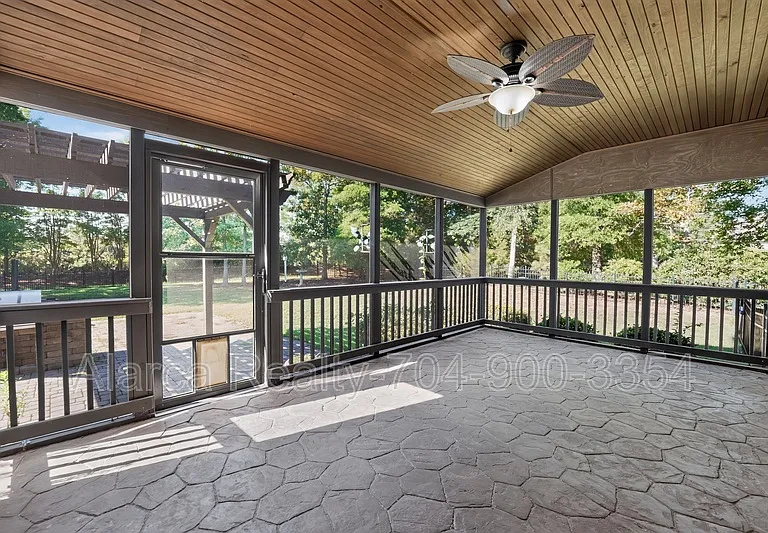 2718 Old Course Rd — Photo 32