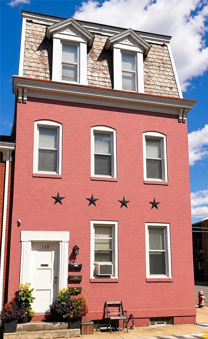 1 bed, 1100 sqft, $1,595 — Photo 1
