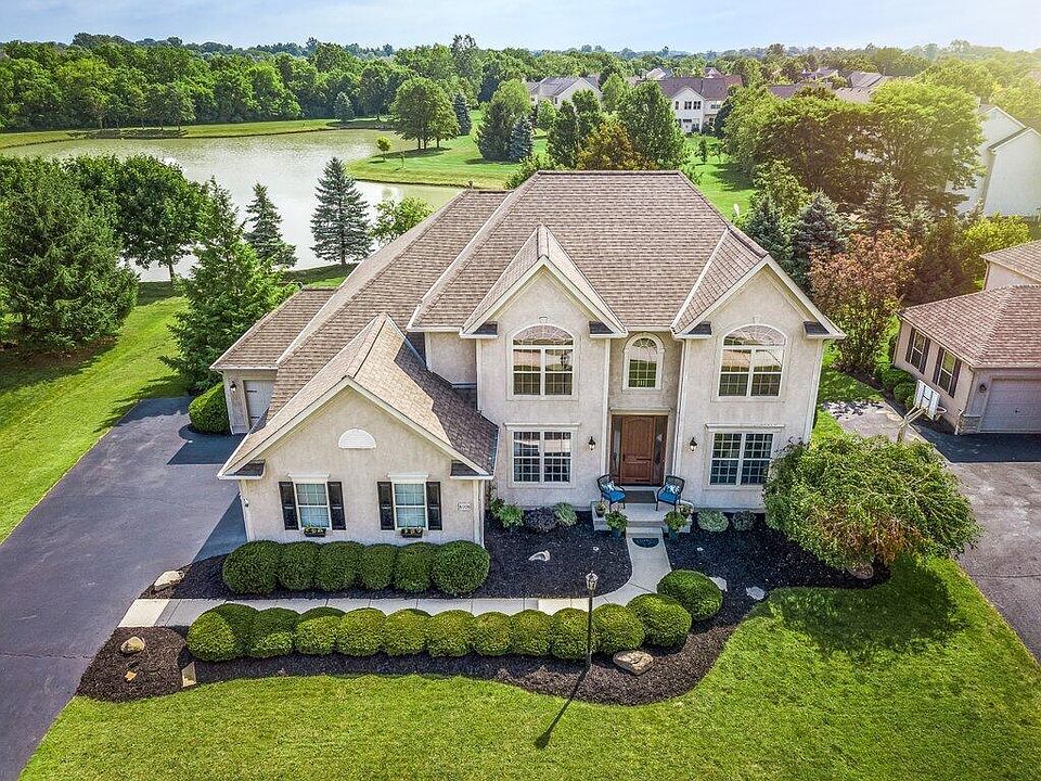 1st image of 8108 Summerhouse Dr E