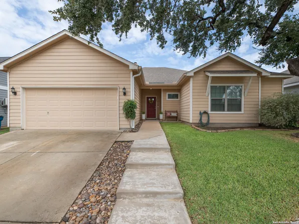 128 LARK HILL RD, Floresville, TX 78114