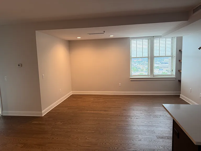 525 W Lafayette Blvd #16C — Photo 15