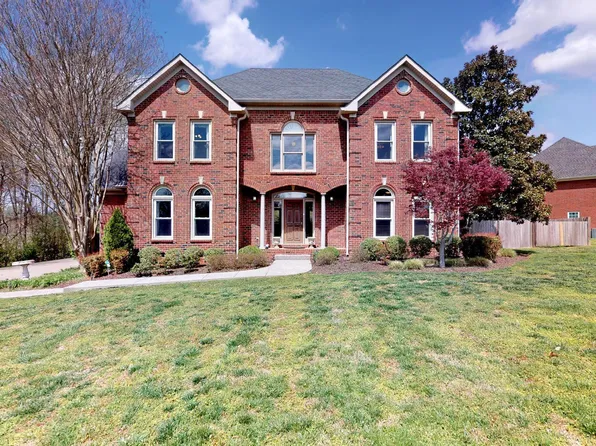 424 Martingale Dr, Franklin, TN 37067