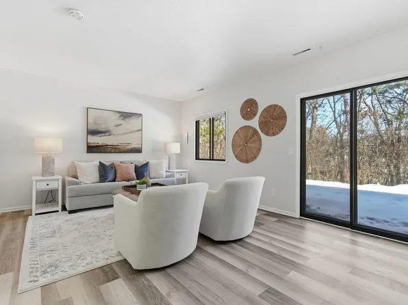 7504 Germane Trl, Apple Valley, MN 55124